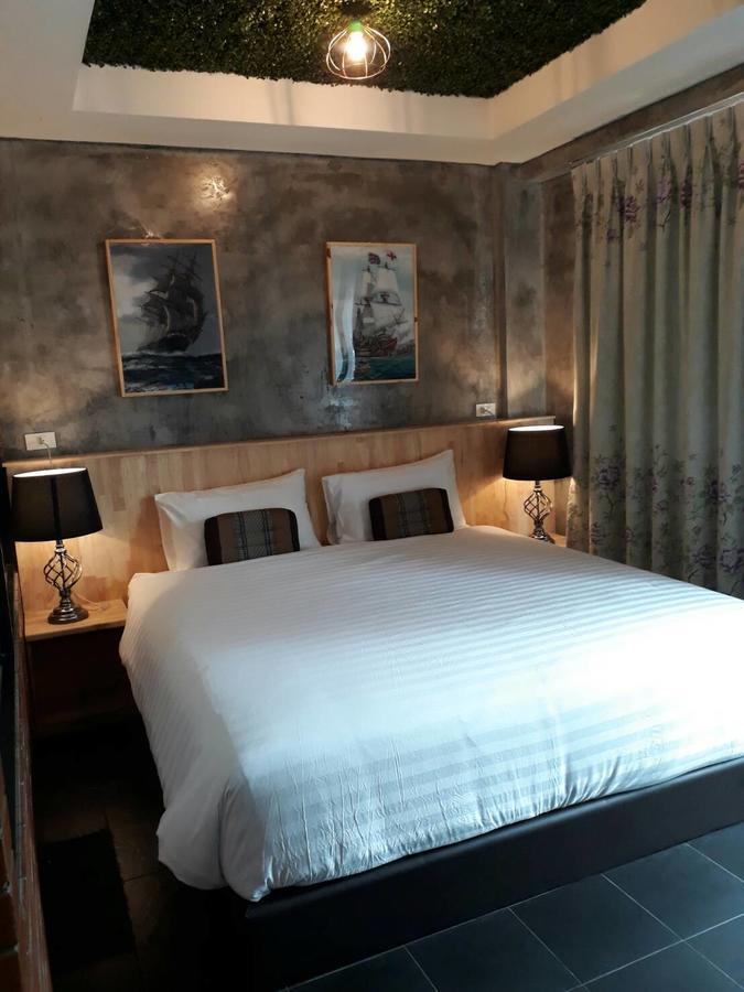 King Kong Hostel At 甲米 外观 照片